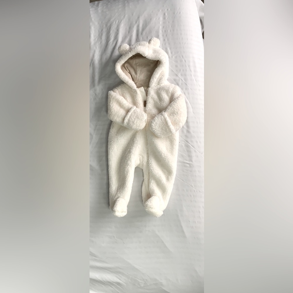 Carters BABY HOODED PRAM  3 month white bear
